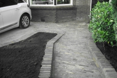 2015-07-Sierbestrating-chalet-vijver-11