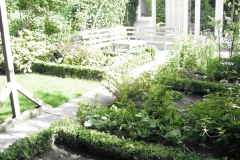 2015-07-Sierbestrating-chalet-vijver-6